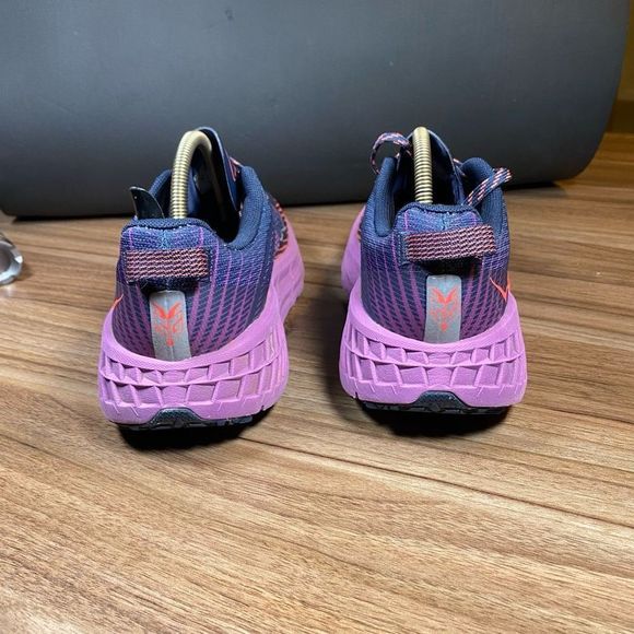 HOKA ONE ONE SPEED GOAT 4 - Women’s Running Shoes - SIZE 8 - Picture 3 of 11